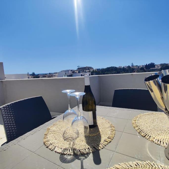 Appartement Cozy Penthouse In Central Malta à Balzan Extérieur photo
