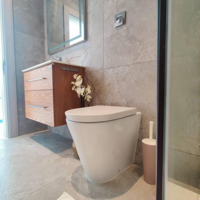 Appartement Cozy Penthouse In Central Malta à Balzan Extérieur photo